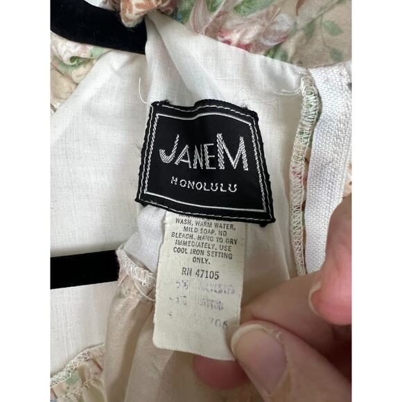 Vintage JaneM Honolulu House Dress Muu Muu Cream Floral Modest House Robe Medium - Picture 3 of 7